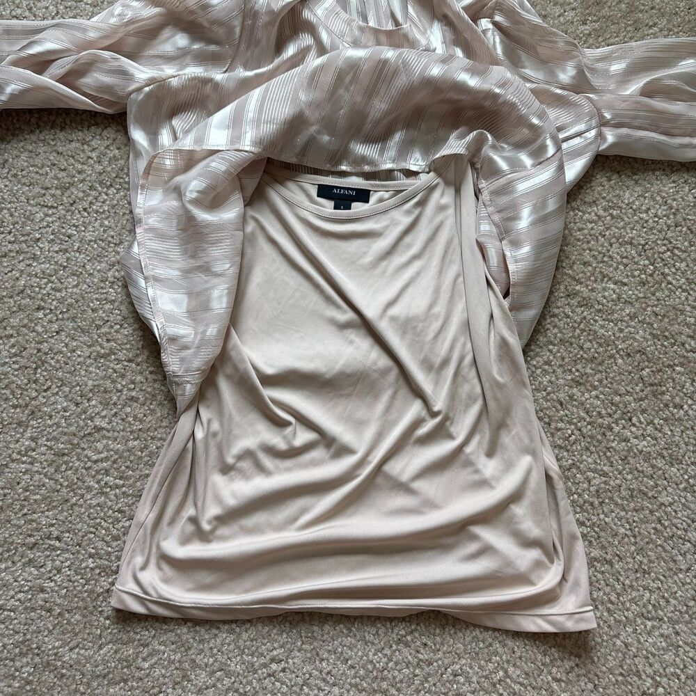 Alfani T-Shirt Womens Small Beige Long Sleeve WITH TANK TOP Sz S - Picture 5 of 8